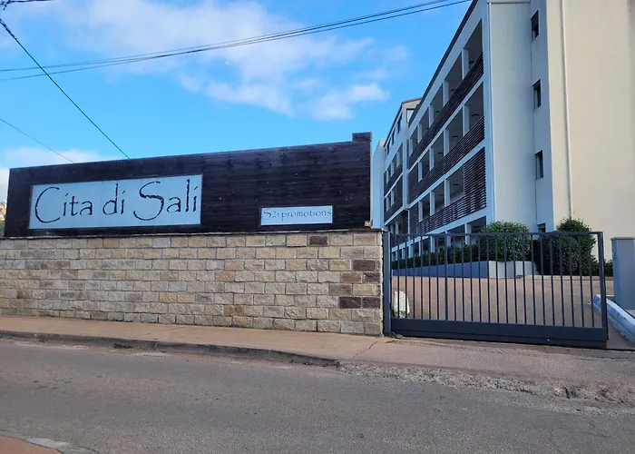 Port De Porto-vecchio アパート ポルトヴェッキオ